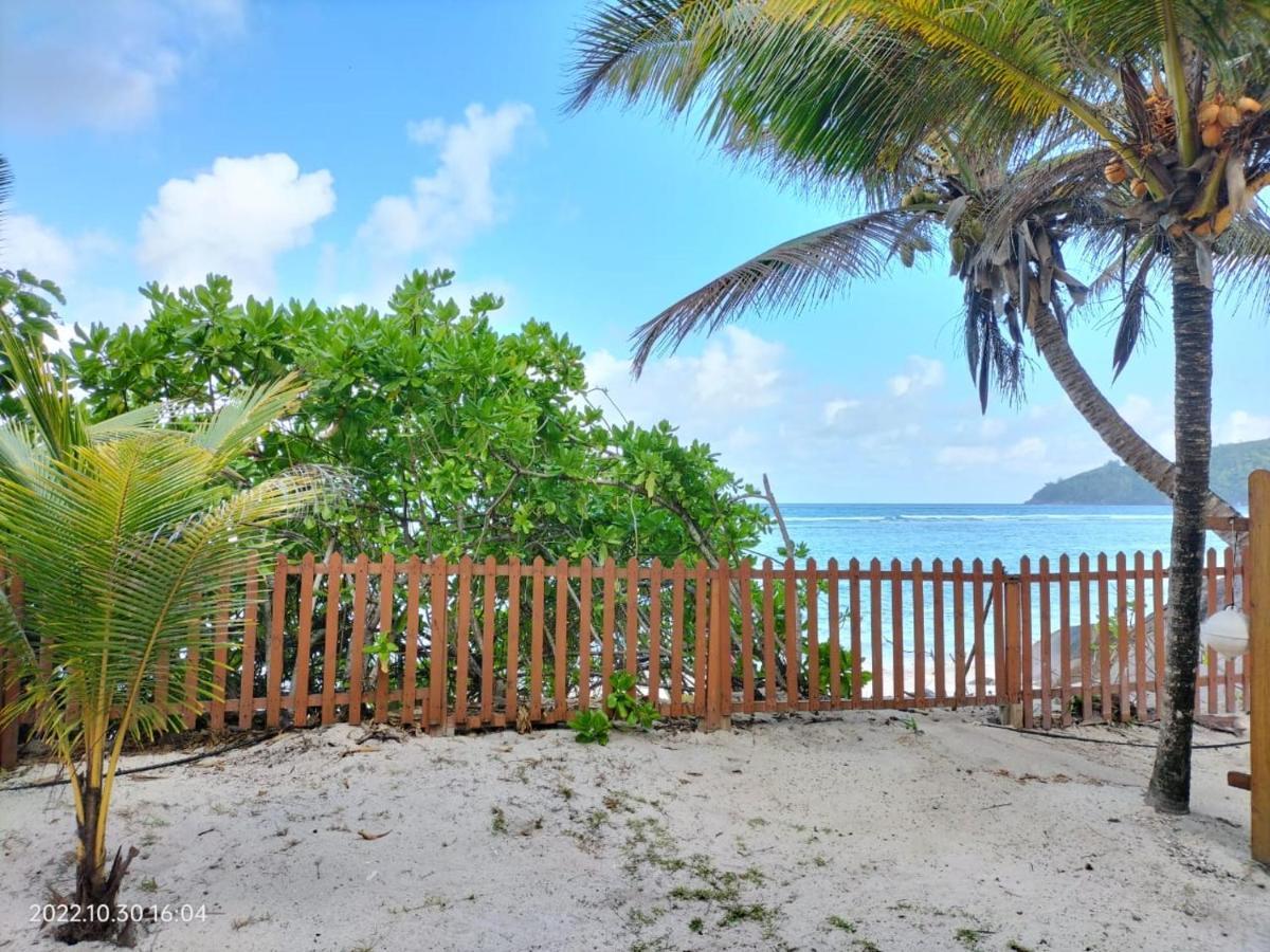 Roz A Mer - Beach Apartment Takamaka Bagian luar foto