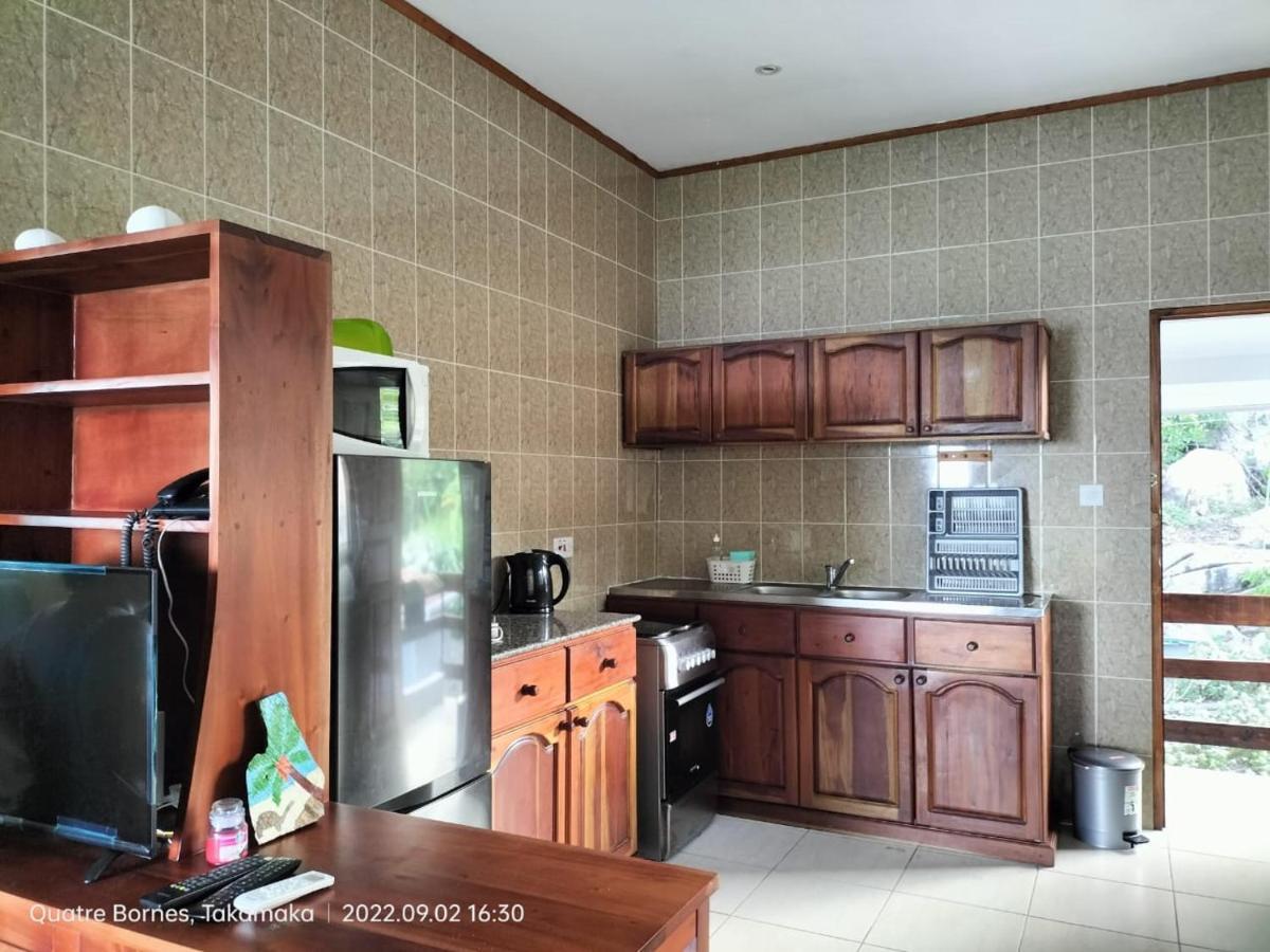 Roz A Mer - Beach Apartment Takamaka Bagian luar foto