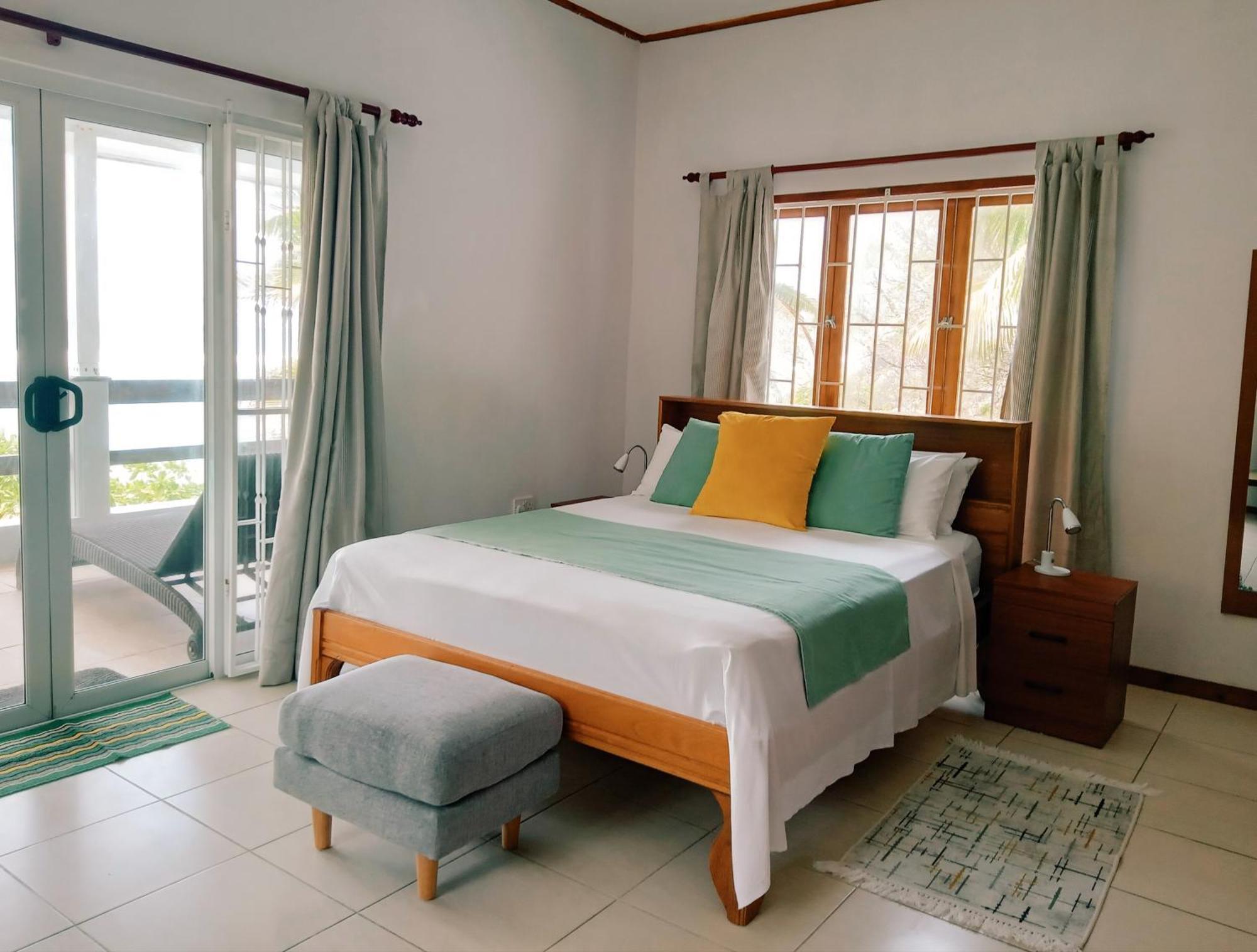 Roz A Mer - Beach Apartment Takamaka Bagian luar foto