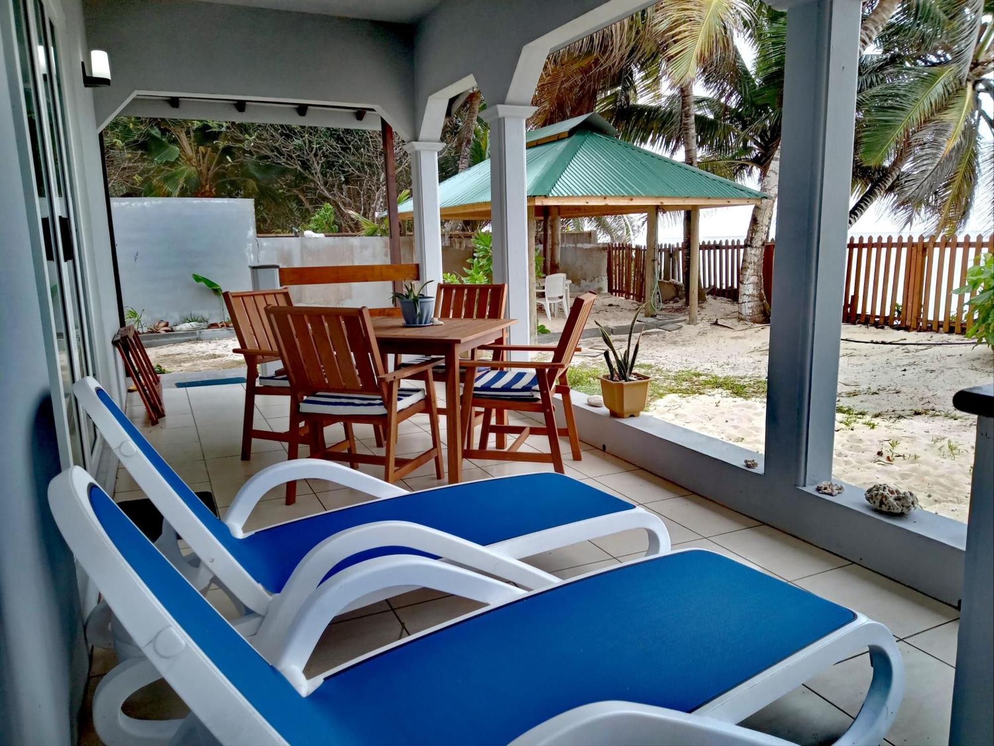 Roz A Mer - Beach Apartment Takamaka Bagian luar foto